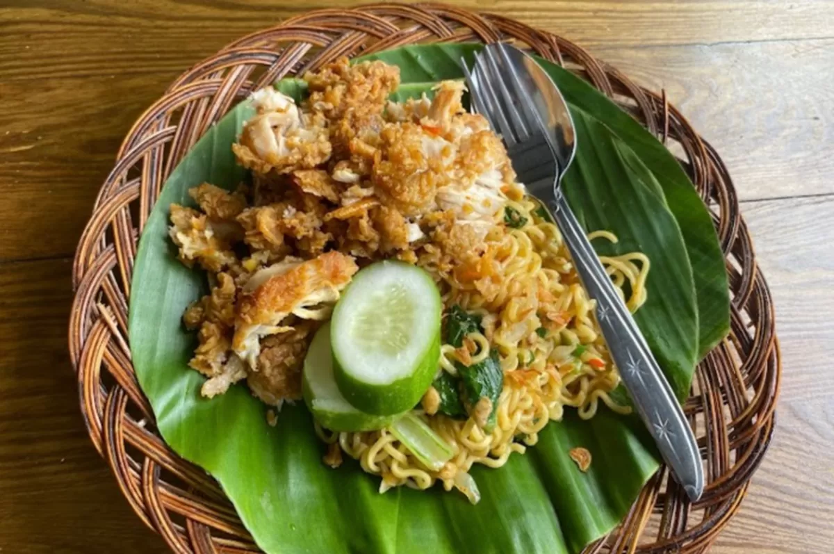 Ayam Geprek Mas Bim: Rasa yang Bikin Ketagihan di Rinjani